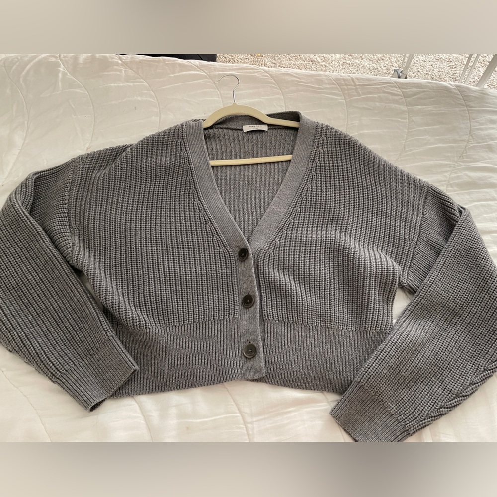 LIKE NEW Aritzia Babaton 100% Merino Wool Cardigan